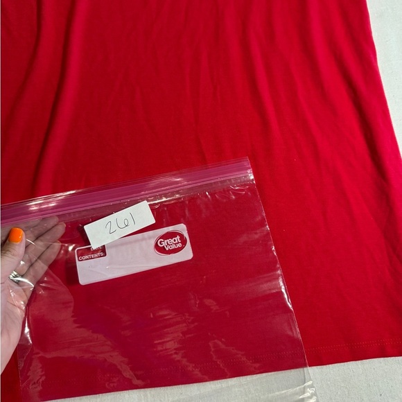 The Ranchers Wife Classic Red Women Size XL T-Shirt - Picture 2 of 7